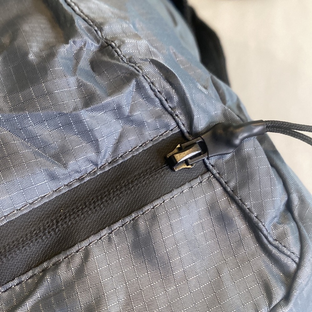 VANAHEIMR GRAY Hiking Backpack 20L Super Light / Portable / Water resistant - Picture 8 of 14